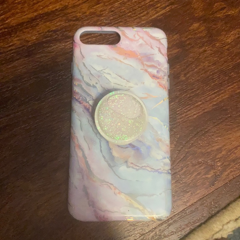 iPhone 8 Plus case with pop socket! NEW